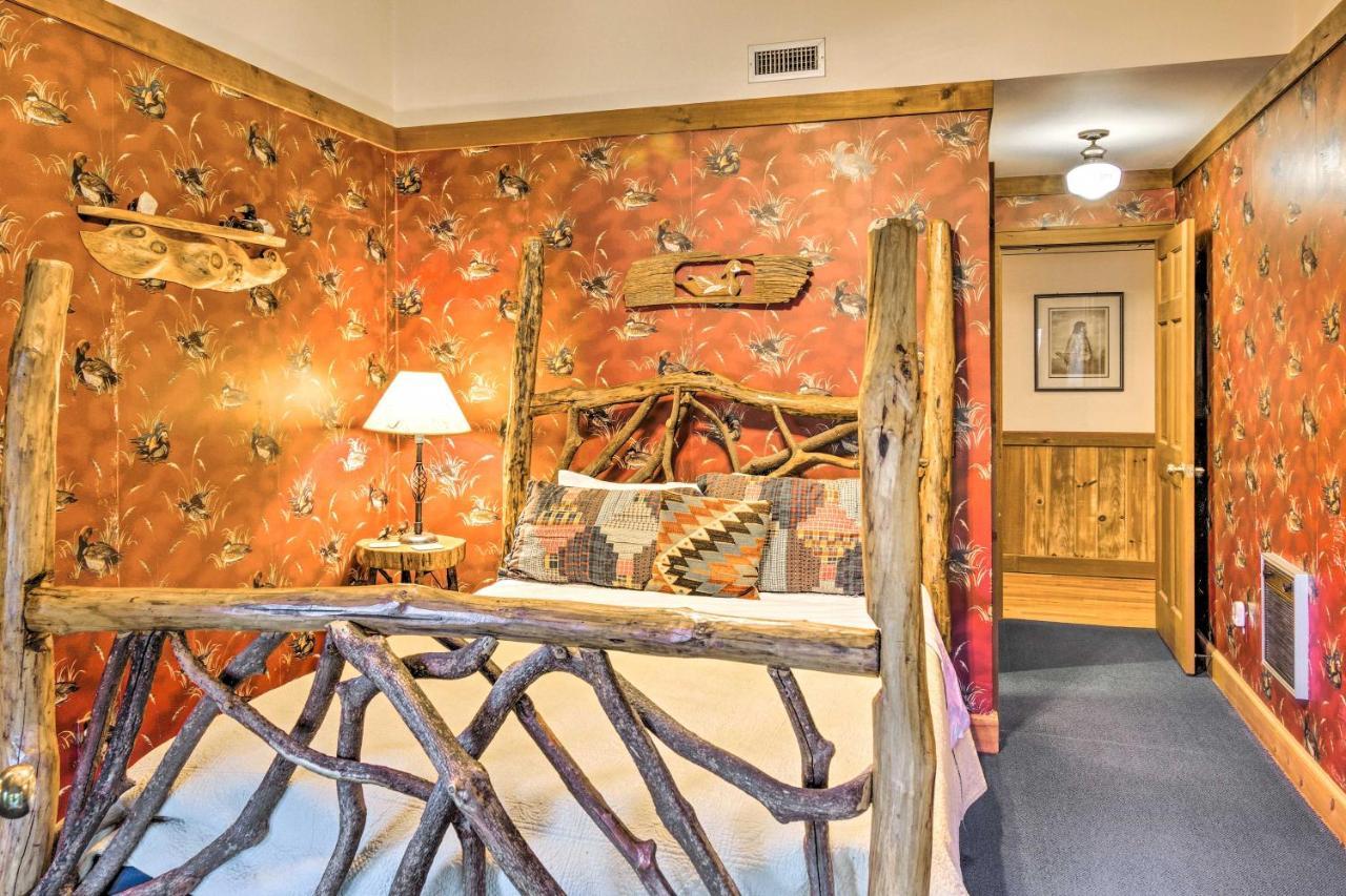 Spacious Cullowhee Lodge With Views And River Access! Exterior photo